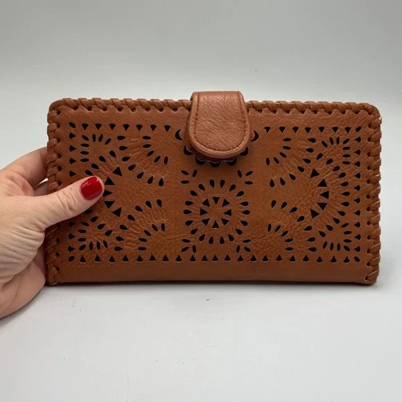 Madison West Brown Faux Leather Laser Cut Bifold Wallet Clutch Snap Closure - Picture 3 of 8